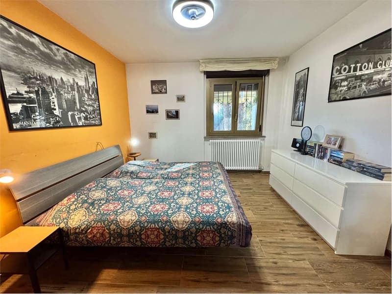 Three-room apartment with garden, large terrace and lake view (8)