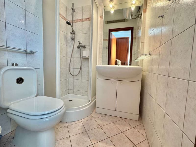 Two-room apartment on the top floor with large terrace and breathtaking view (8)