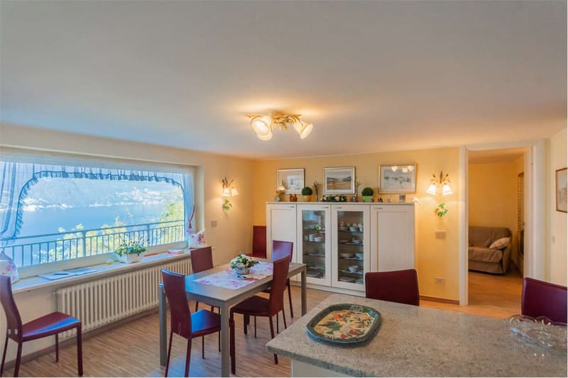 Curata casa indipendente con piscina privata e meravigliosa vista lago (13)