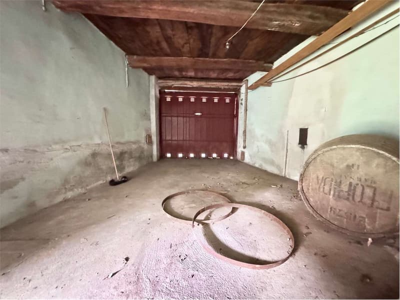 À vendre à Brezzo di Bedero (12)