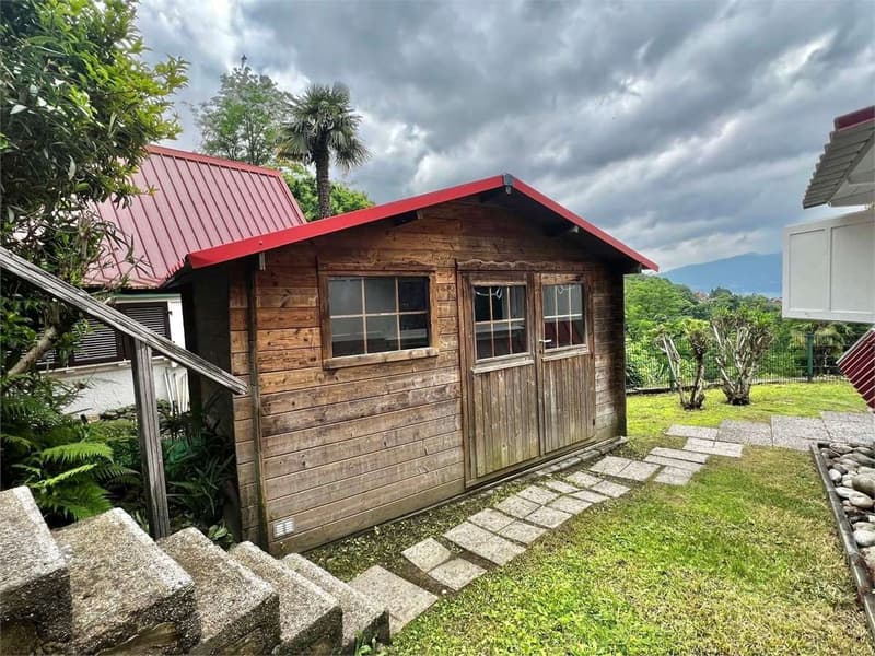 Maison de vacances soignée avec grande terrasse, jardin et vue sur le lac (10)