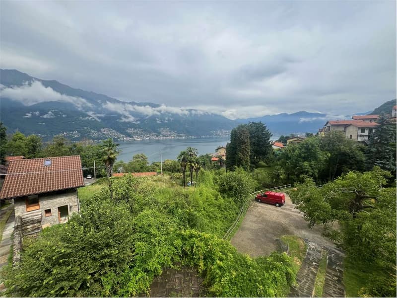 Renovated apartment in a beautiful villa, in a quiet location (11)
