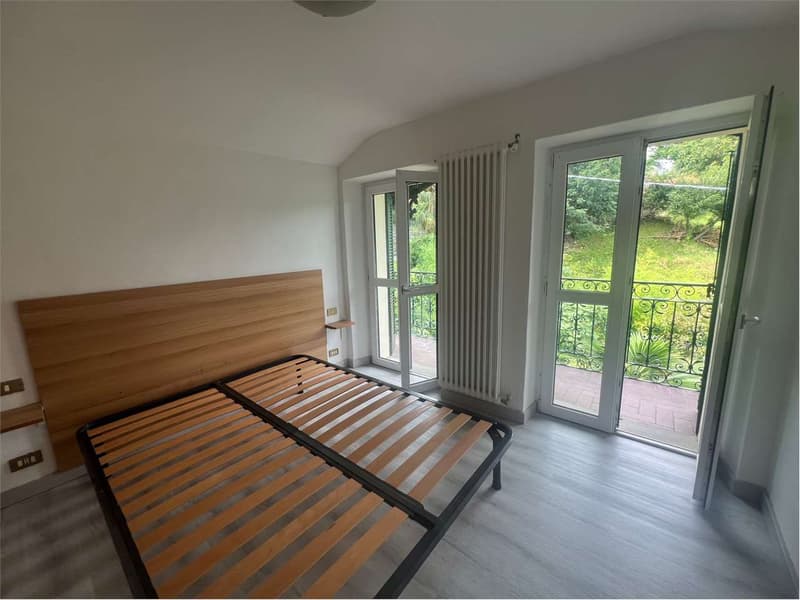 Renovated apartment in a beautiful villa, in a quiet location (6)