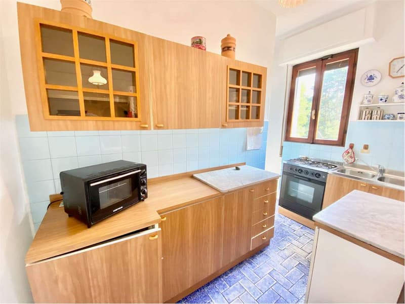 Splendida casa indipendente in una posizione tranquilla  e soleggiata (6)