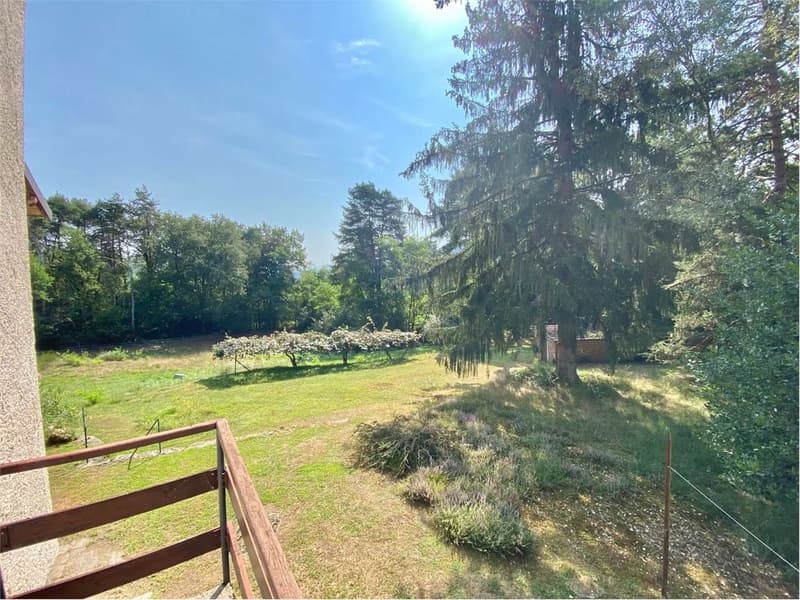 Splendida casa indipendente in una posizione tranquilla  e soleggiata (12)