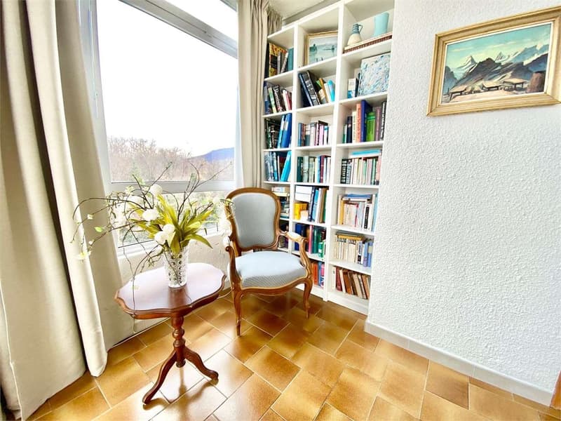 Apartment on the top floor near the village with pool, tennis court (8)