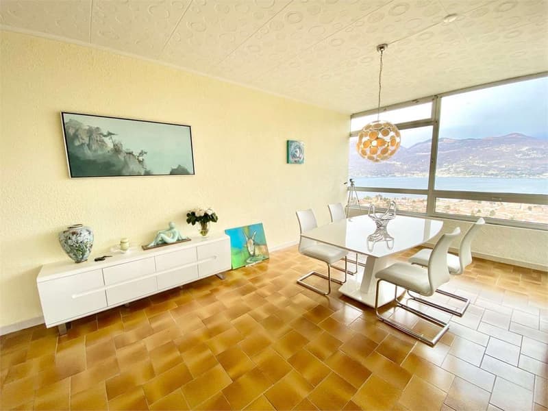 Apartment on the top floor near the village with pool, tennis court (7)