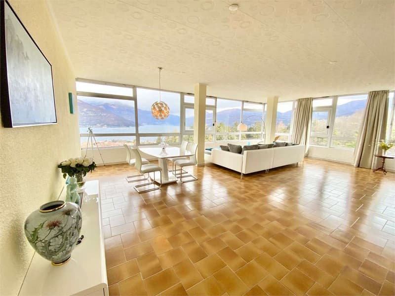 Apartment on the top floor near the village with pool, tennis court (3)