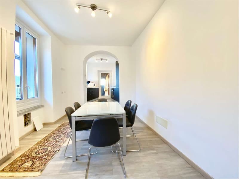 Ampia casa di paese ristrutturata in una posizione  tranquilla e soleg (5)
