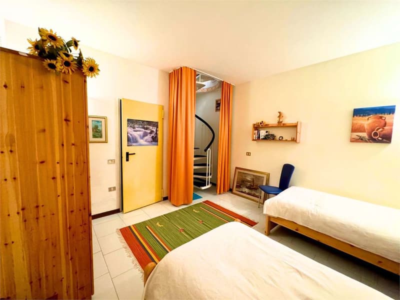For Sale in Brezzo di Bedero (9)