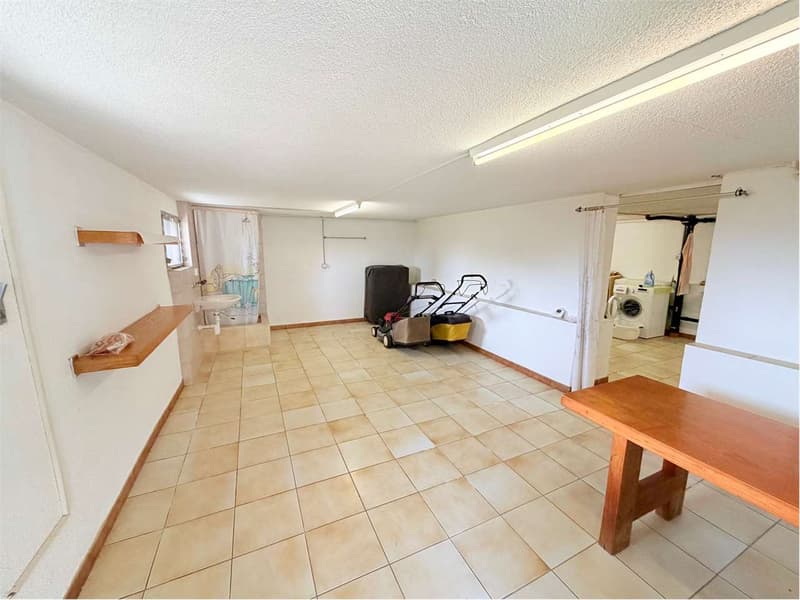 Une maison unifamiliale très soignée dans un emplacement calme et ensoleillé (11)