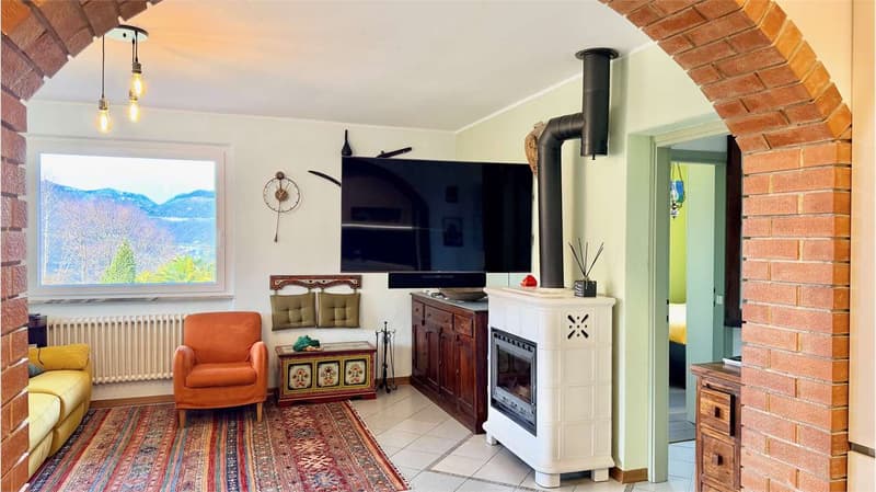 For sale in Montegrino Valtravaglia (3)