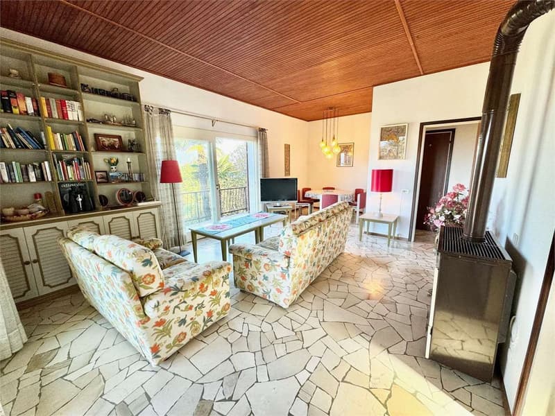 À Vendre à Porto Valtravaglia (2)