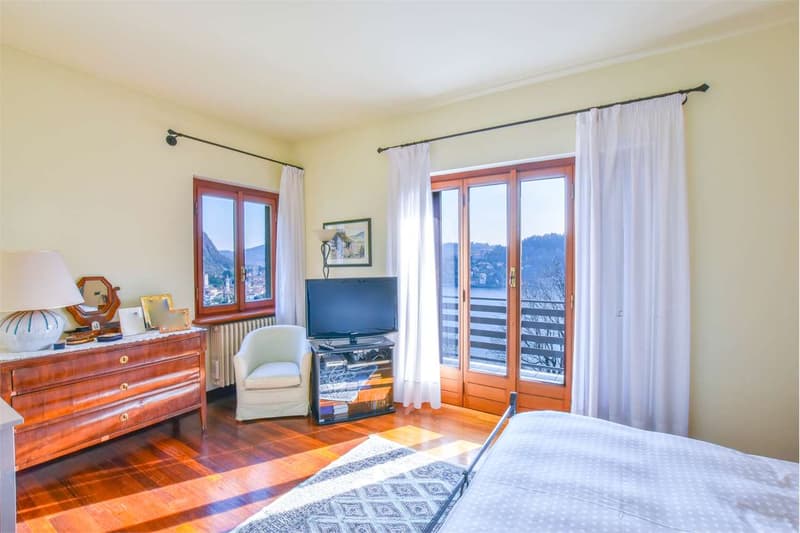 Villa indépendante dans une position privilégiée, avec une vue de rêve sur le Lago Maggiore (9)