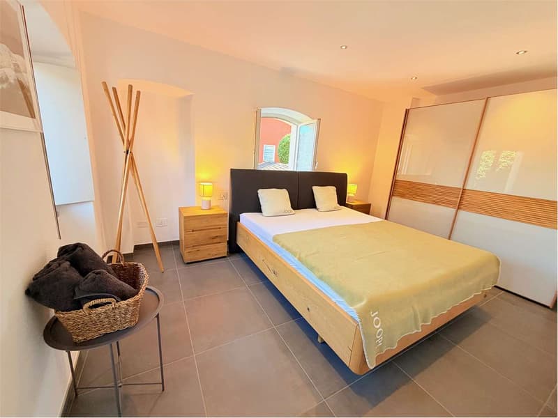 Apartment with garden, completely renovated, with beautiful view (10)