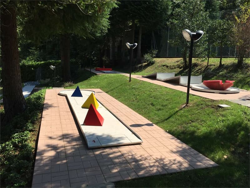 Curata casa vacanza con ampia terrazza e bella vista lago (13)