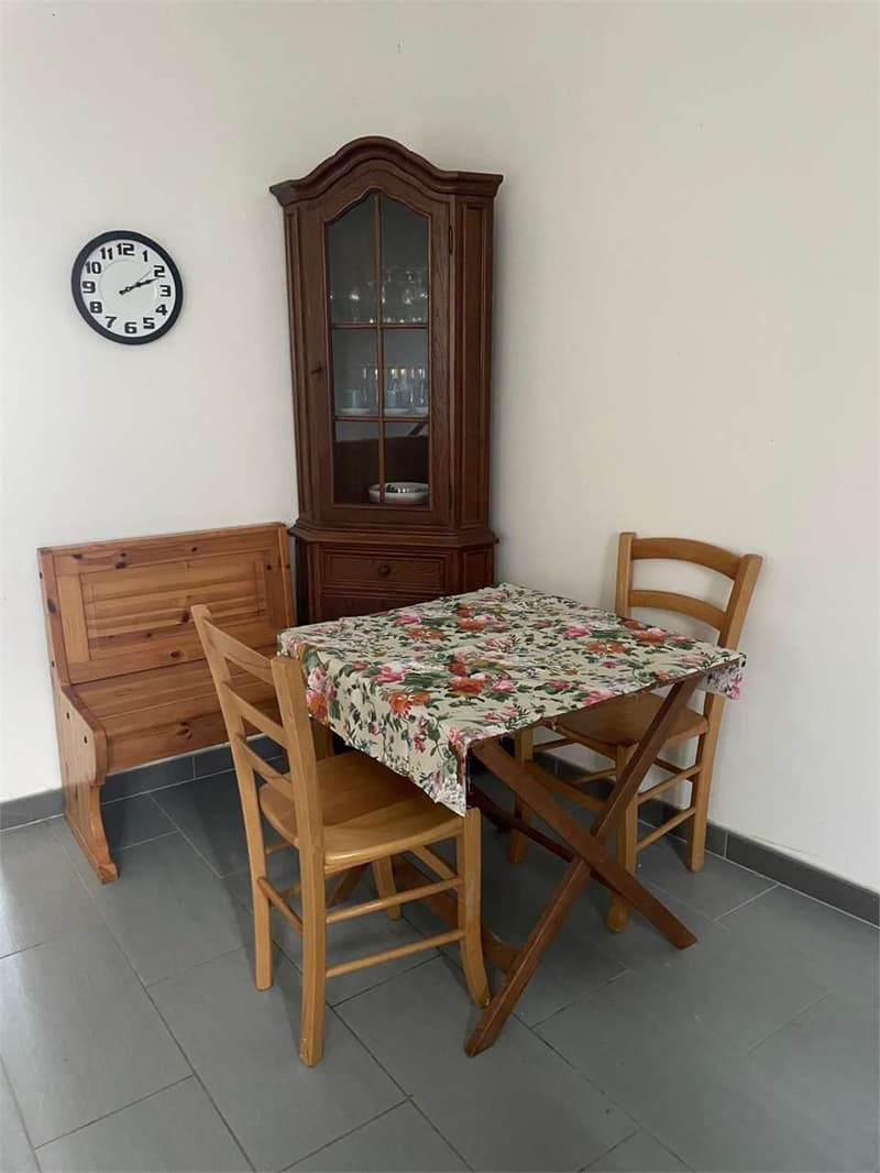 Country house to be renovated in a quiet and sunny location (5)