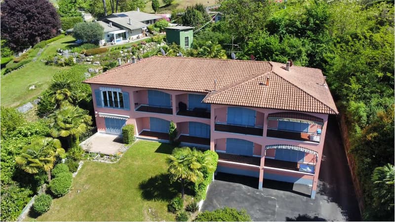 Two-room corner apartment, completely renovated in a sunny location (3)