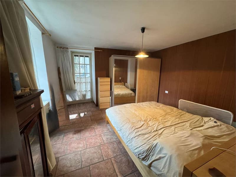 Maison individuelle avec beau jardin, dans un emplacement calme (3)