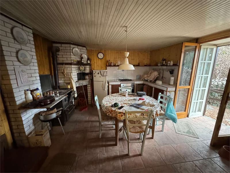 Maison individuelle avec beau jardin, dans un emplacement calme (2)