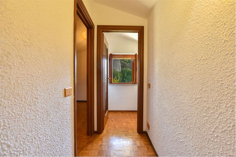 Belle villa indépendante dans un contexte réservé, avec grand jardin (12)