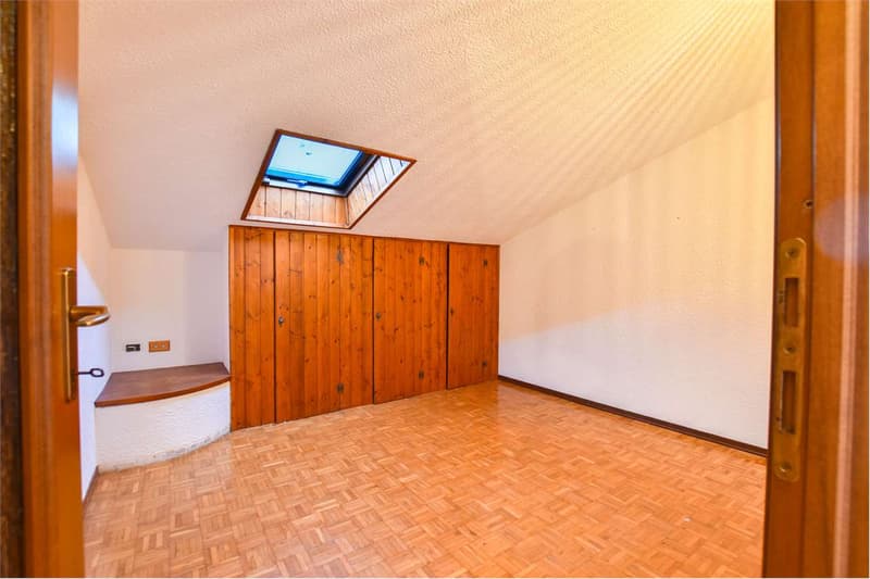 Belle villa indépendante dans un contexte réservé, avec grand jardin (11)