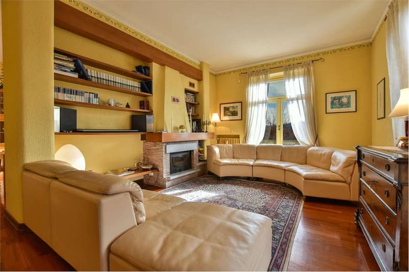 Demeure historique de prestige au cœur du quartier résidentiel de Sant'Ambrogio (2)