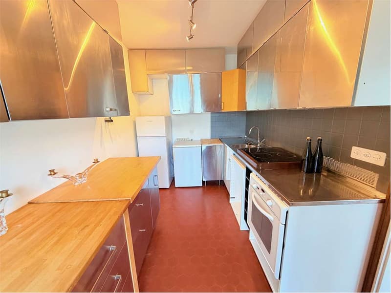 DIRECTEMENT SUR LE LAC!!! Résidence exclusive au bord du lac avec accès privé à l'eau (6)