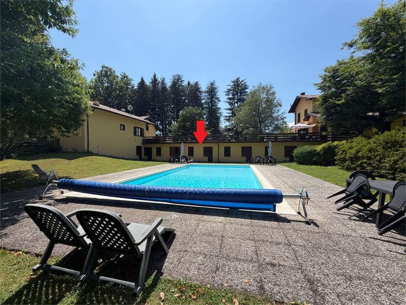 Schönes Zweizimmerapartment mit Terrasse, Pool und Garage (9)
