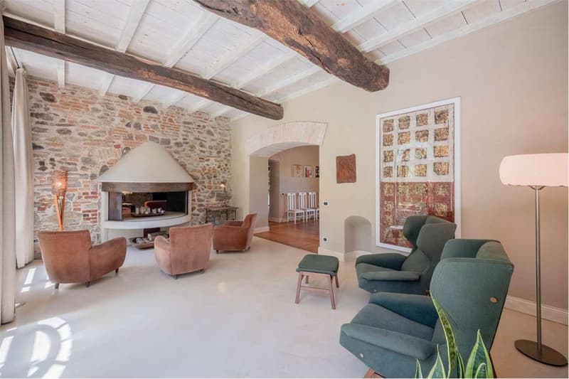 Schöne historische Villa mit Blick auf den Sacro Monte di Varese und die umliegende Landschaft (9)