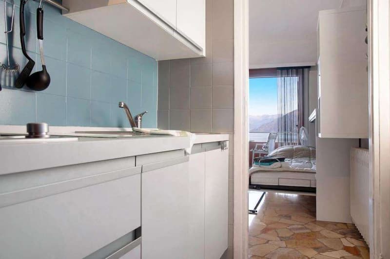 Sorgfältig gestalteter Eckstudio im letzten Stock mit bezauberndem Seeblick (8)