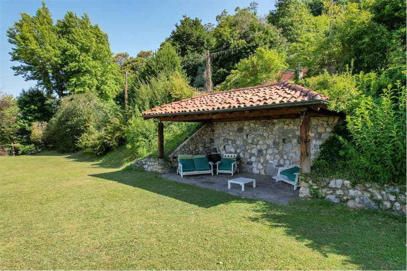 Villa zur Miete in ruhiger Lage und nahe dem Stadtzentrum (13)