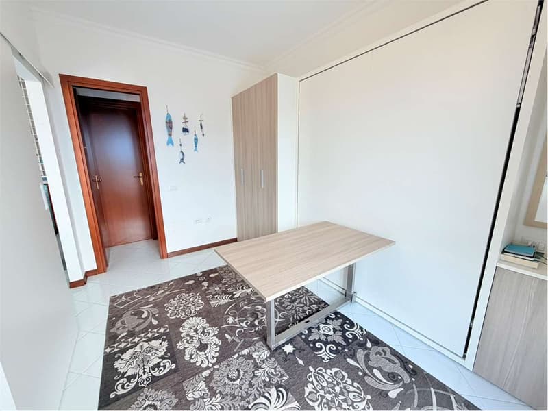 Bel appartement avec piscine et vue lac magnifique (12)