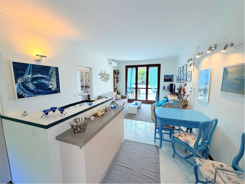 Bel appartement avec piscine et vue lac magnifique (4)