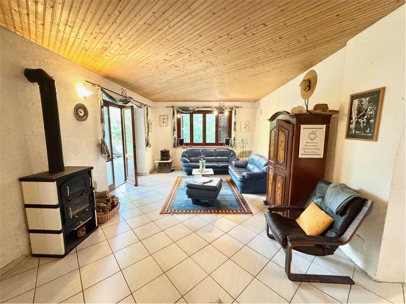 Grande e curata casa di campagna in posizione tranquilla e soleggiata, (3)