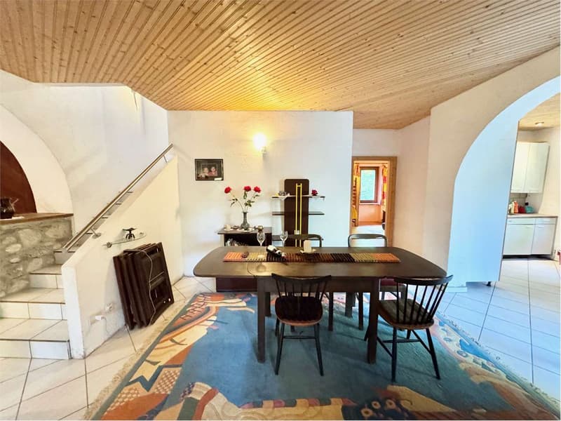 Grande e curata casa di campagna in posizione tranquilla e soleggiata, (4)