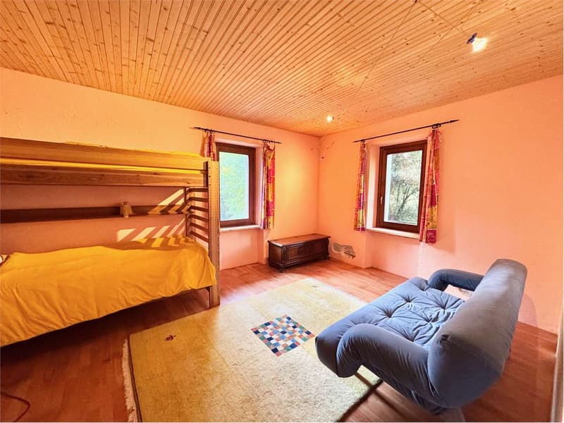 Grande e curata casa di campagna in posizione tranquilla e soleggiata, (6)