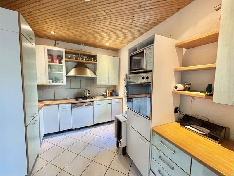 Grande e curata casa di campagna in posizione tranquilla e soleggiata, (5)