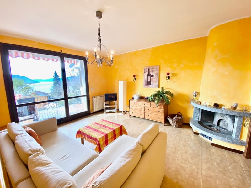 Schönes Reihenmittelhaus in ruhiger und sonniger Süd-Lage mit Terrassen und traumhaftem Seeblick (6)