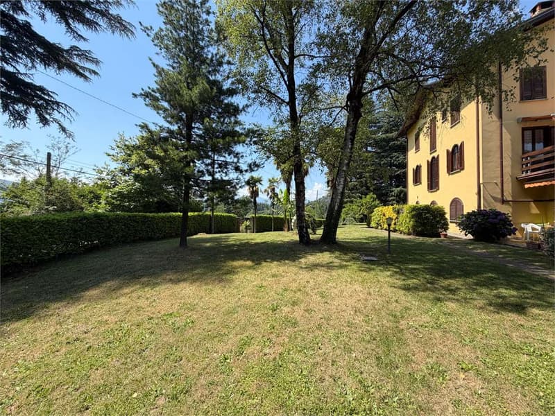 Grazioso bilocale con terrazza, piscina e garage (13)