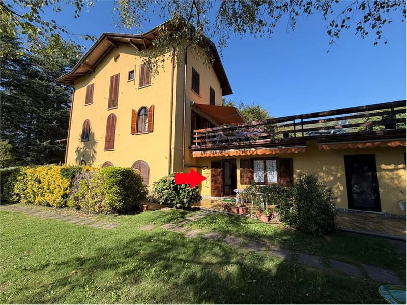 Grazioso bilocale con terrazza, piscina e garage (1)