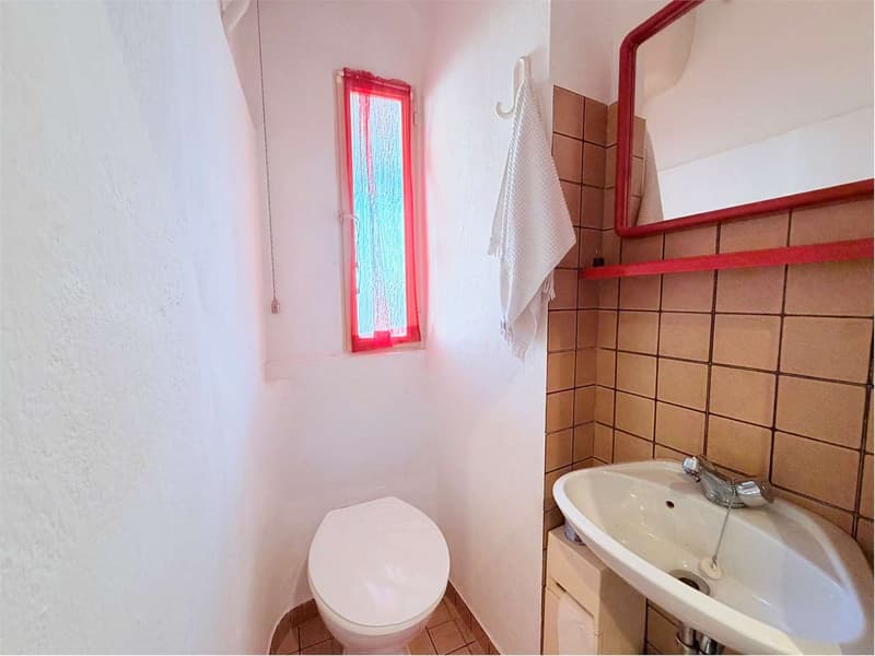 Bella casa di paese con terrazza e cortile interno in comune, in posiz (10)