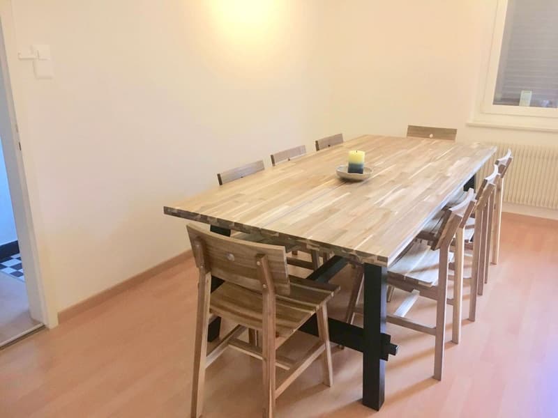 Helles WG-Zimmer im Zentrum von Wollishofen (7)