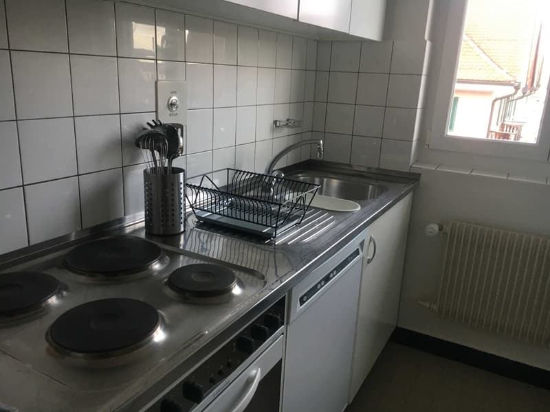 Helles WG-Zimmer im Zentrum von Wollishofen (9)