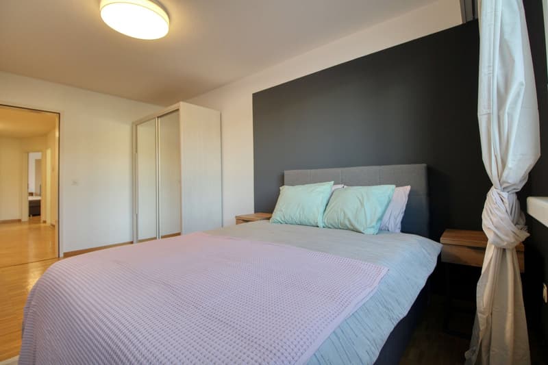 Möbliertes Zimmer in modernisierter Wohnung an top Lage (5)