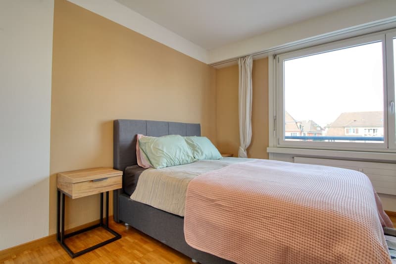 Chambre simple confortable avec balcon à Zürich-Leimbach (11)
