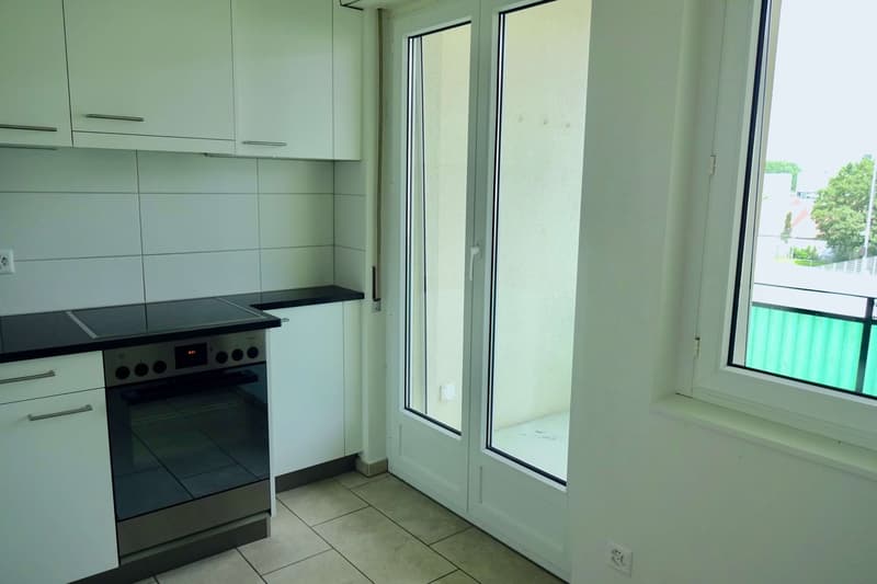 Möbliertes Zimmer in modernisierter Wohnung an top Lage (9)