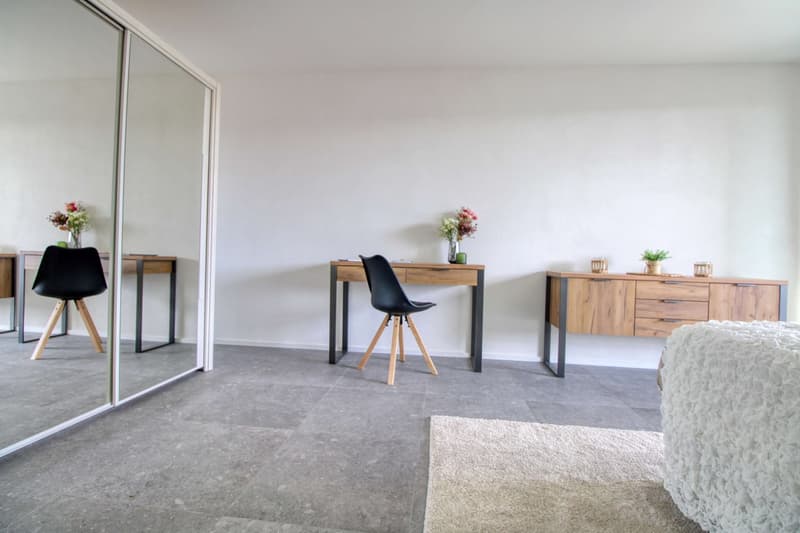 Appartement vivant spacieux à Crissier avec balcon privé (8)