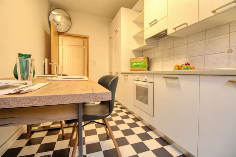 Eine moderne Coliving-Wohnung im lebhaften Wiedikon in Zürich (12)