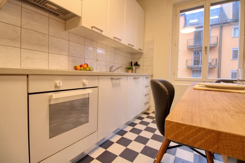 Eine moderne Coliving-Wohnung im lebhaften Wiedikon in Zürich (10)